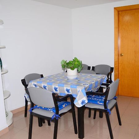 Rhode Vista Al Mar Apartment Roses Exterior photo