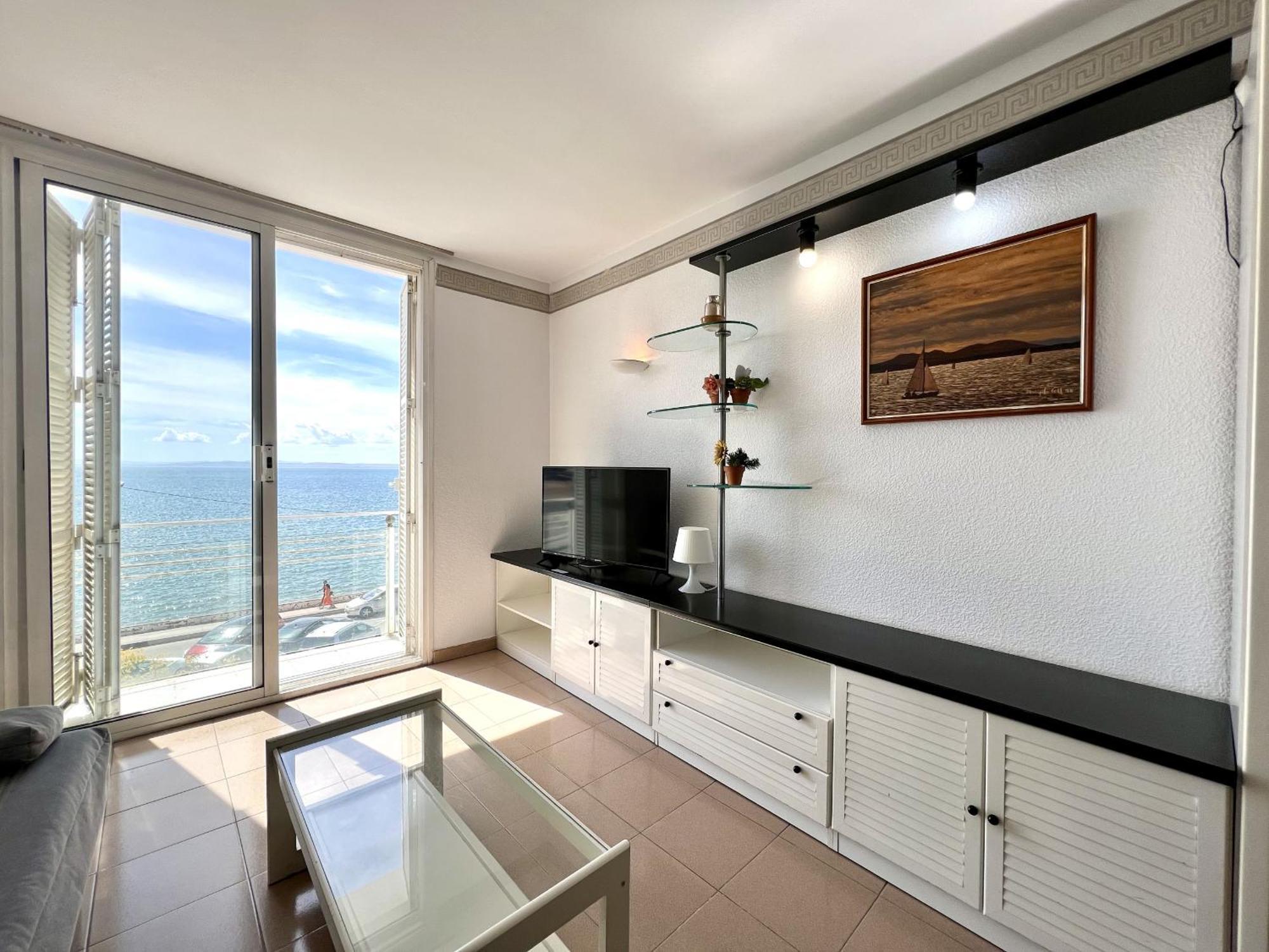 Rhode Vista Al Mar Apartment Roses Exterior photo