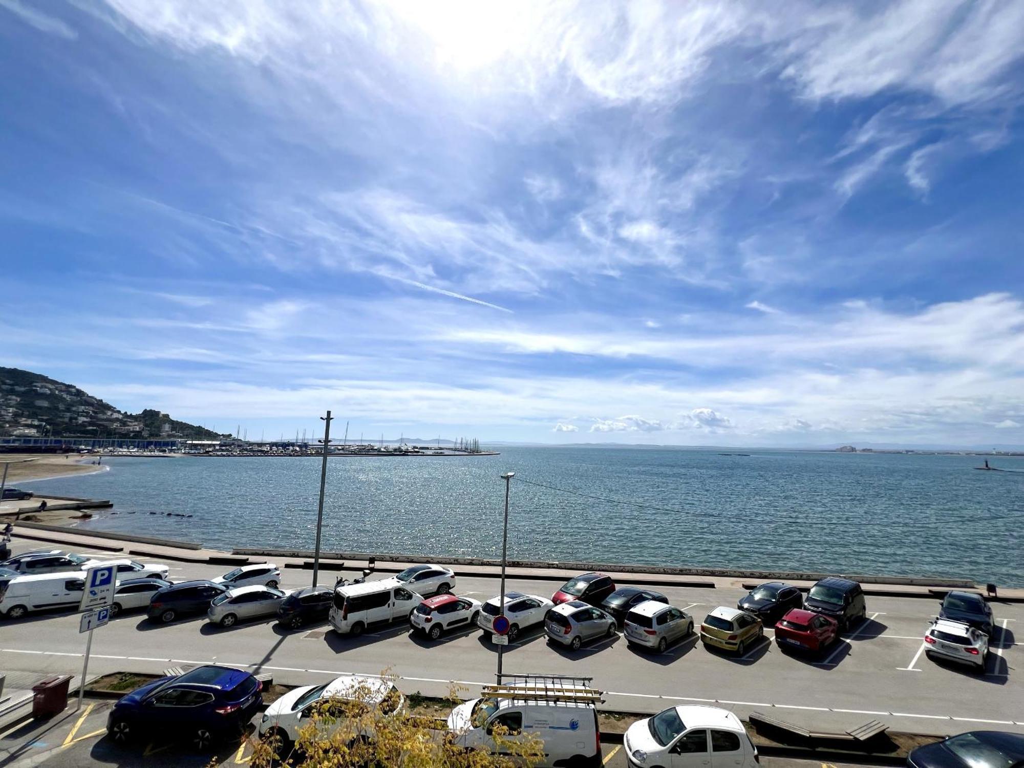 Rhode Vista Al Mar Apartment Roses Exterior photo
